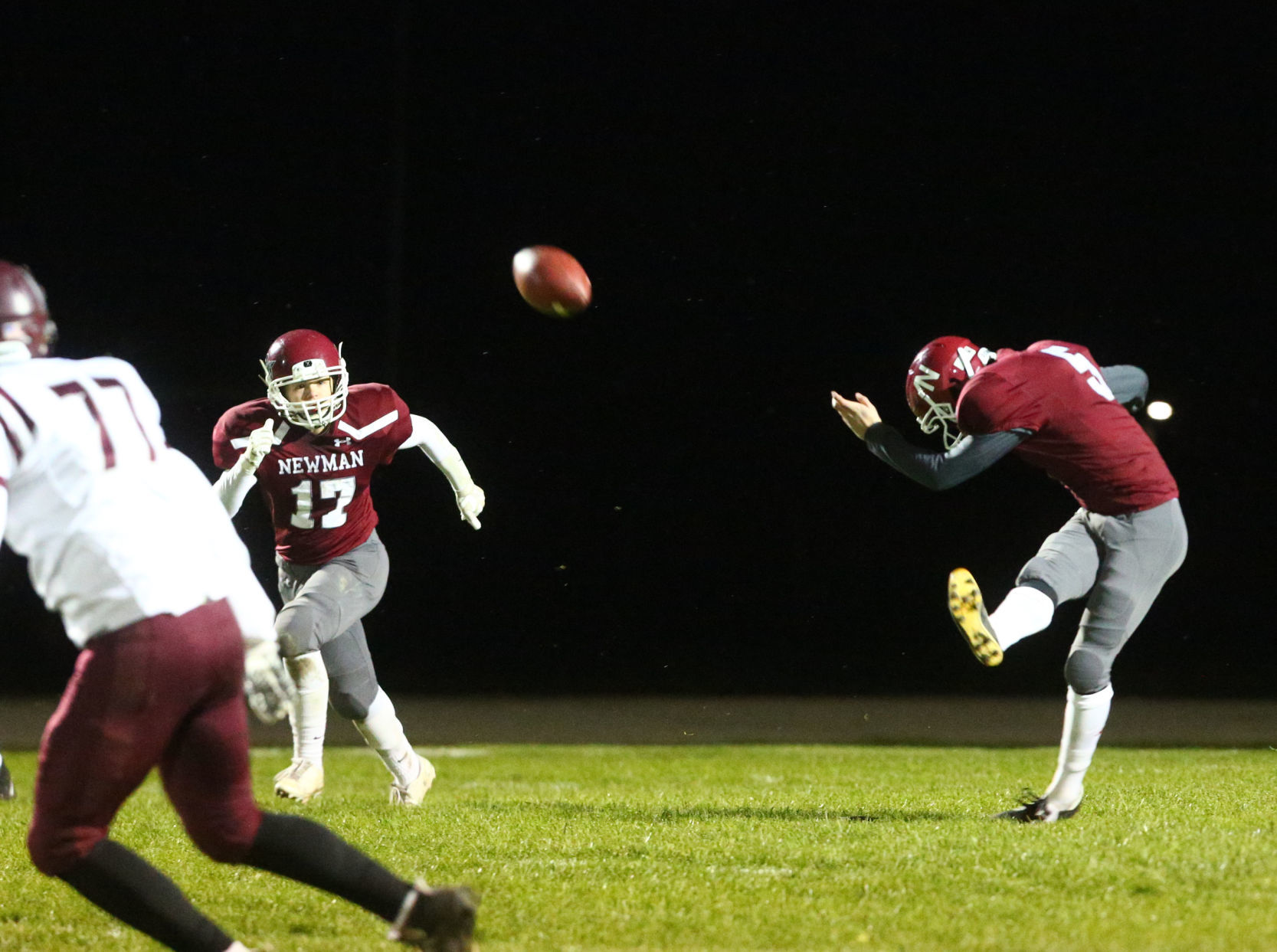Newman vs Grundy Center 10-11-2019 (15).jpg